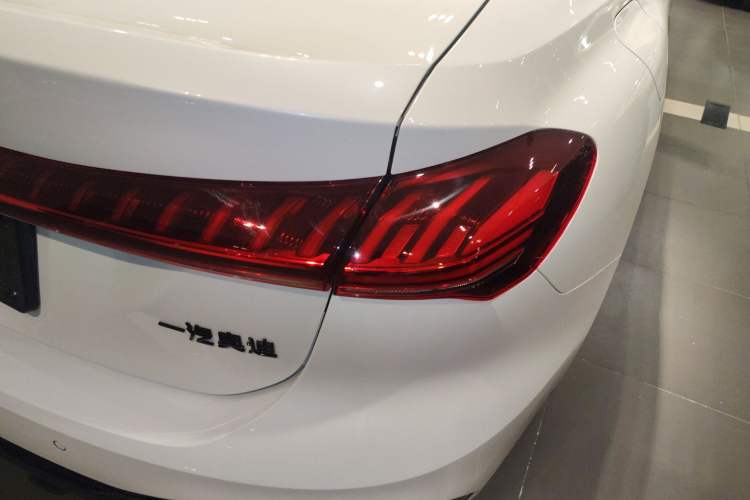 Used Audi A5L 2026 2.0T Sport Plus Right Rear Taillight