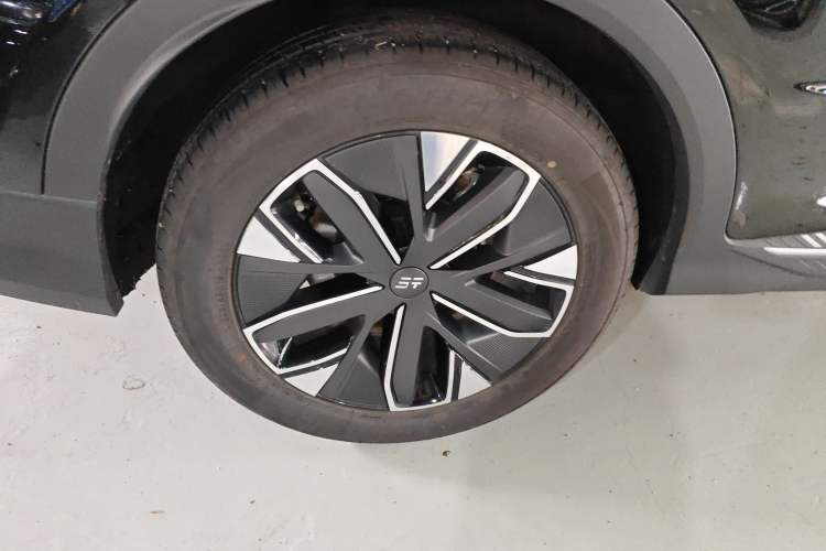 Used JETOUR Shanhai L7 2024 1.5T 120km MAX 5-Seater Right Rear Wheel Hub