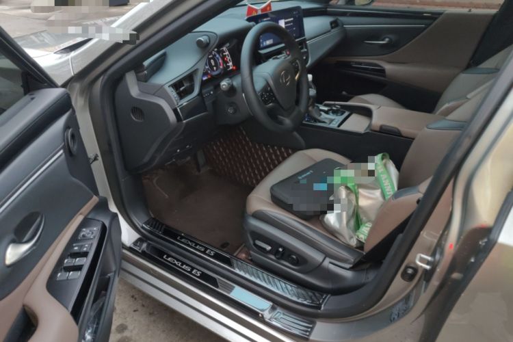 Used Lexus ES 2022 200 Excellence Edition Driver Seat