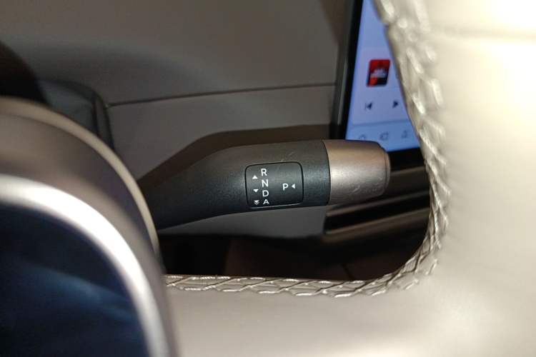 Used Li Auto Li Auto i8 2025 Model Standard Version
