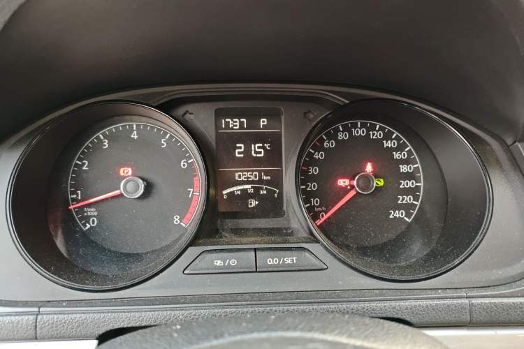 Used Volkswagen Lavida 2015 1.6L Automatic Fashion Edition
