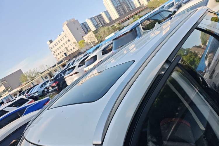 Used CHANGAN CS55 2018 1.5T Manual Colorful Model China V Standard Roof