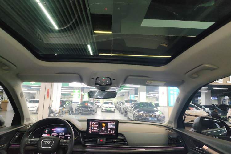 Used Audi Q5L 2022 40T RS Package Performance Model
