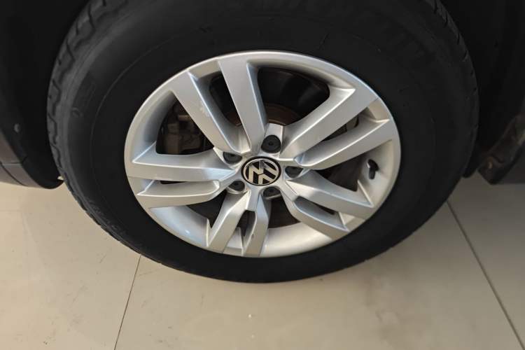 Used Volkswagen Tiguan 2015 1.8TSI Automatic Two-Wheel Drive Trend Edition
