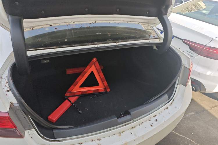 Used Acura ILX 2013 2.0L Elite Edition Trunk