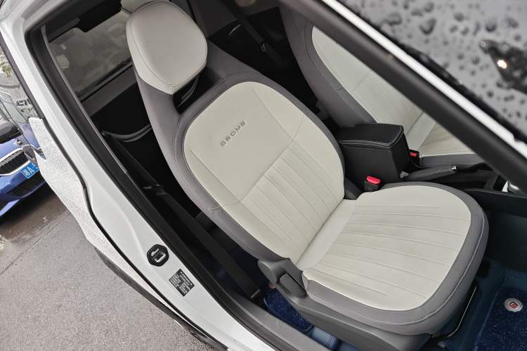 Used Geely Galaxy Panda 2025 210km Panda Kart Right Front Seat