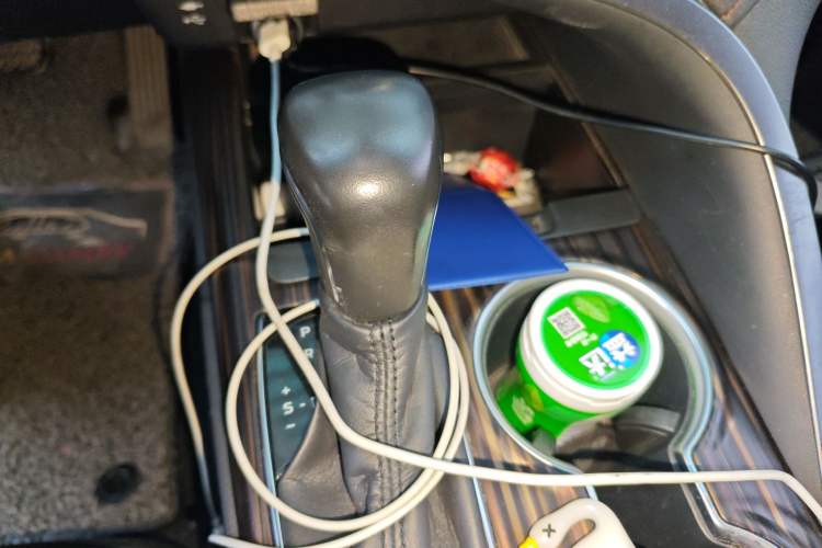 Used Toyota Camry 2018 2.5G Luxury Edition Gear Lever