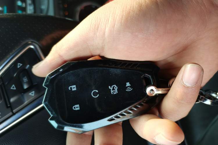 Used Chevrolet Camaro 2017 2.0T RS
