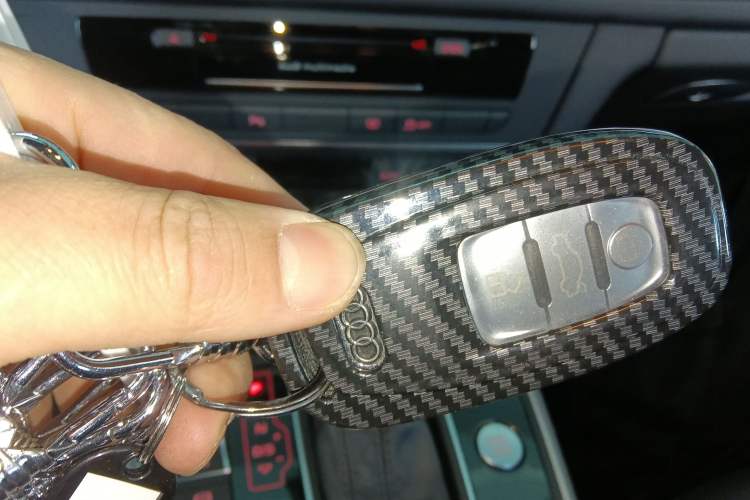 Used Audi A6L 2018 30th Anniversary Edition 45 TFSI quattro Sport model Vehicle Key