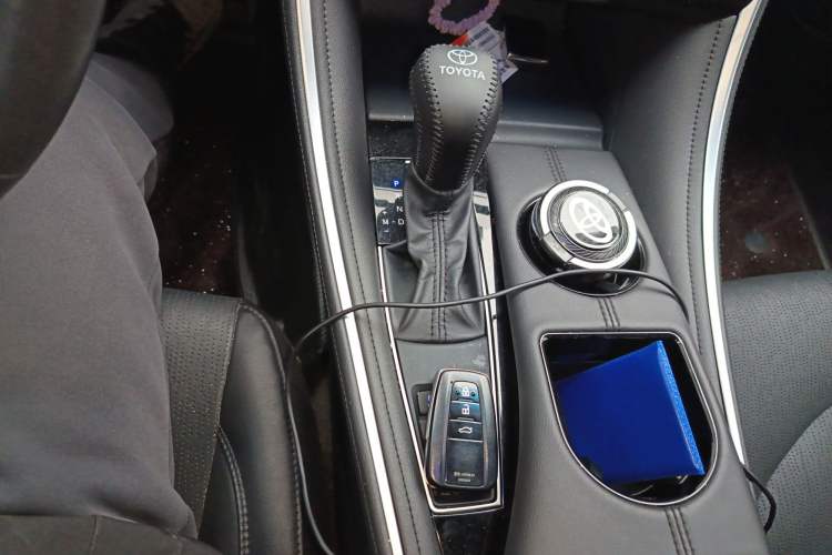 Used Toyota Avalon 2022 2.0L XLE Premium Edition