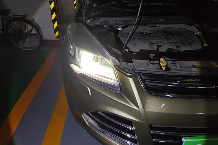 Used Ford Kuga 2013 2.0L GTDi Four-Wheel-Drive Sport Model

