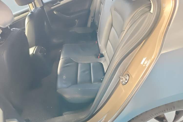 Used Volkswagen Sagitar 2017 230TSI Automatic Comfort Version