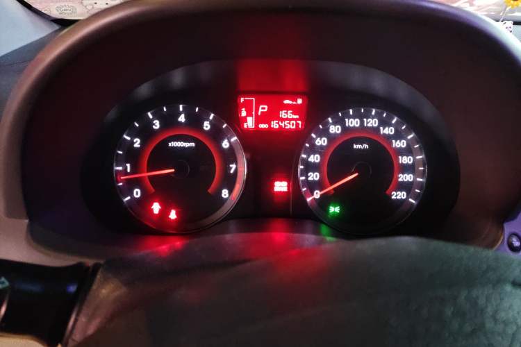 Used Hyundai Verna (older generation) 2016 1.4L Automatic Leading-Edge GLX