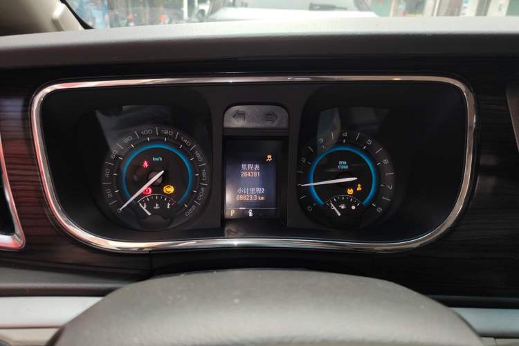 Used Buick GL8 2011 3.0L XT Luxury Business Flagship Edition
