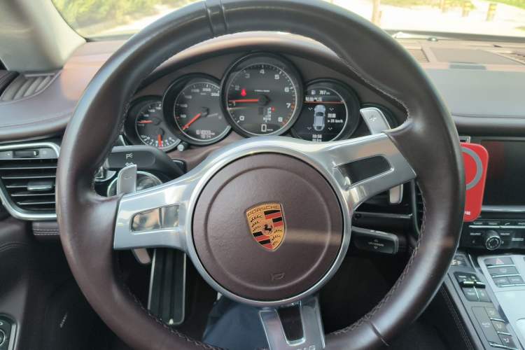 Used Porsche Panamera 2016 Panamera 4 Executive Edition 3.0T Steering Wheel