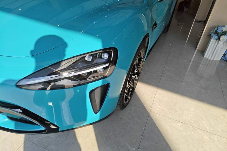 Used Xiaomi Auto SU7 2024 Four-Wheel-Drive Max Founder's Edition Left Front Headlight