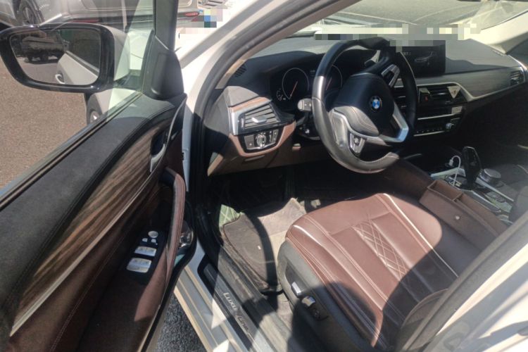 Used BMW 5 Series 2019 Facelifted 530Li Leading Edition Luxury Package
