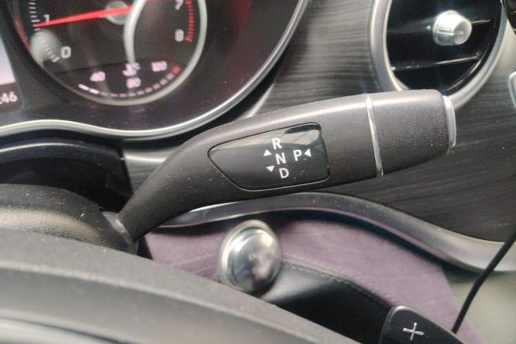 Used Mercedes-Benz V-Class 
