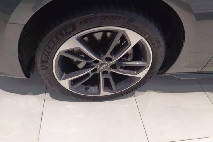 Used Audi A4L 2024 40 TFSI Fashion Dynamic Model
