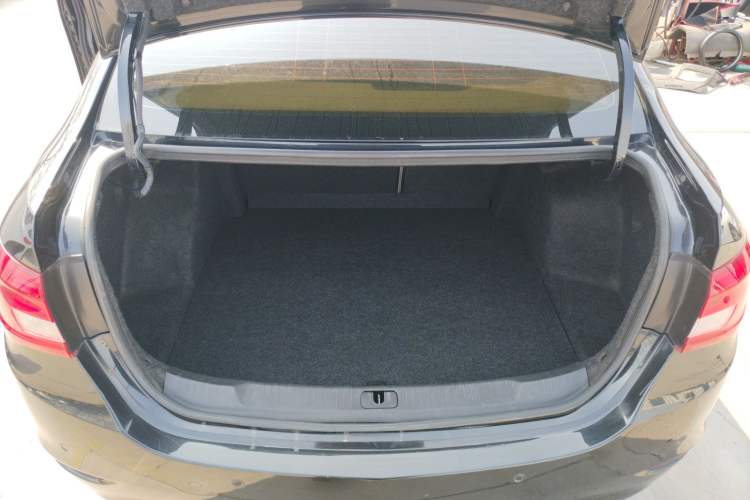 Used Buick GT 2015 15N Automatic Elite Version
