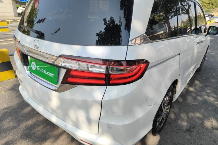 Used Honda Odyssey 2015 Updated Version 2.4L Smart Edition