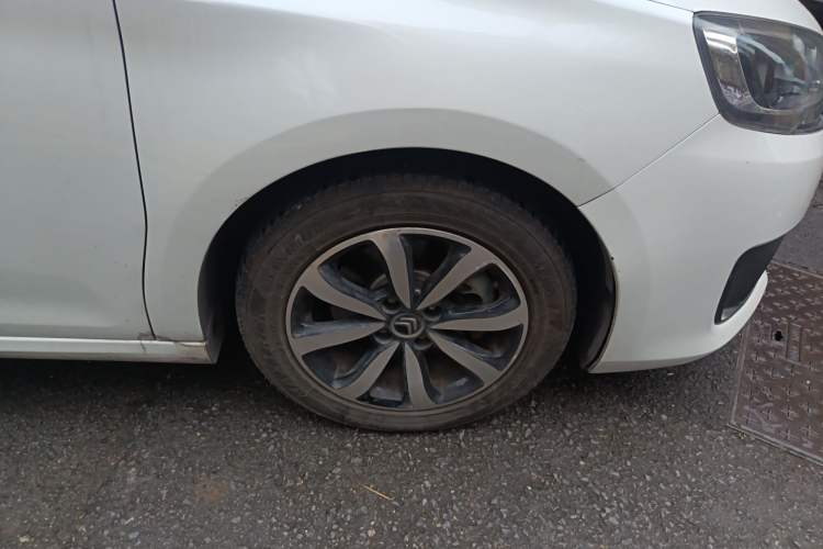 Used Citroen C4 Sega 2018 1.6L Automatic Luxury Model Right Front Wheel Hub