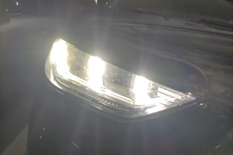 Used Wey VV5 2017 2.0T Ultra-Luxury Version
