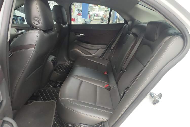 Used Chevrolet Malibu 2017 1.5T Automatic Luxury Edition Left Rear Seat