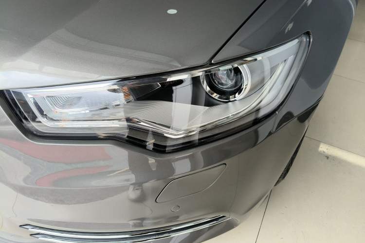 Used Audi A6L 2015 TFSI Millionth Anniversary Intelligent Model Left Front Headlight