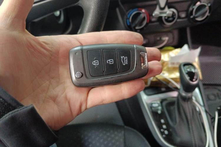 Used Hyundai Celesta 2020 1.6L Automatic GL Enjoyable Edition