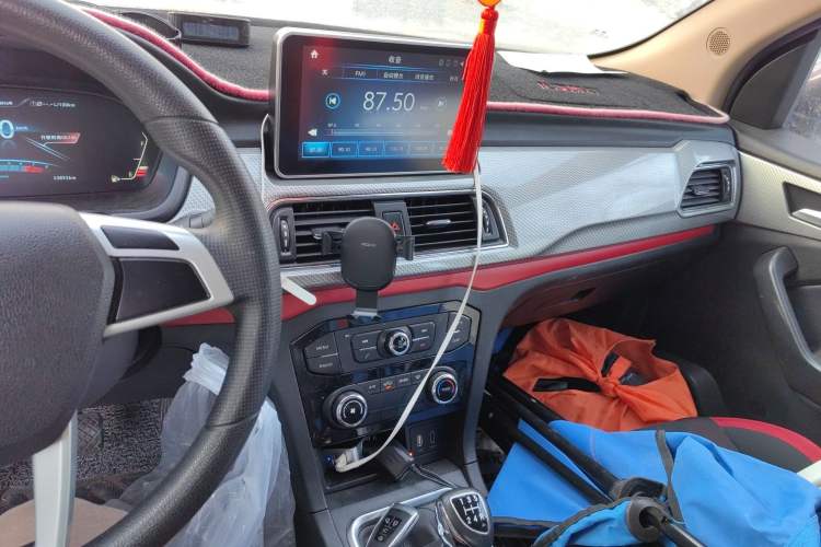 Used BAIC Weiwang M50F 2017 1.5L Standard Model
