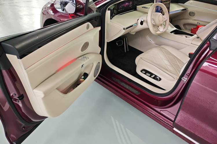 Used Hima Stelato S9 2025 Extended-Range Max Driver Seat