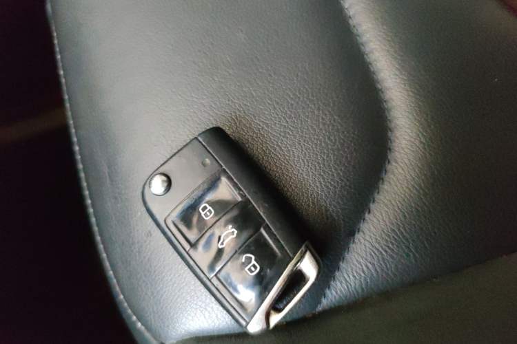 Used Volkswagen Tiguan L 2021 330TSI Automatic Two-Wheel Drive R-Line Enhanced Edition