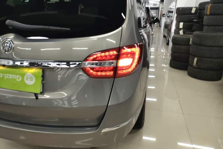 Used Buick GL8 2018 28T Luxury Model China VI Standard