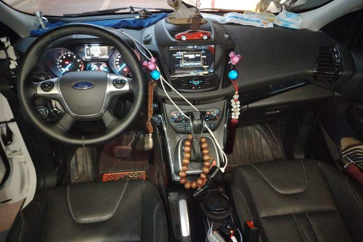 Used Ford Kuga 2015 2.0L GTDi Four-Wheel-Drive Sport Model
