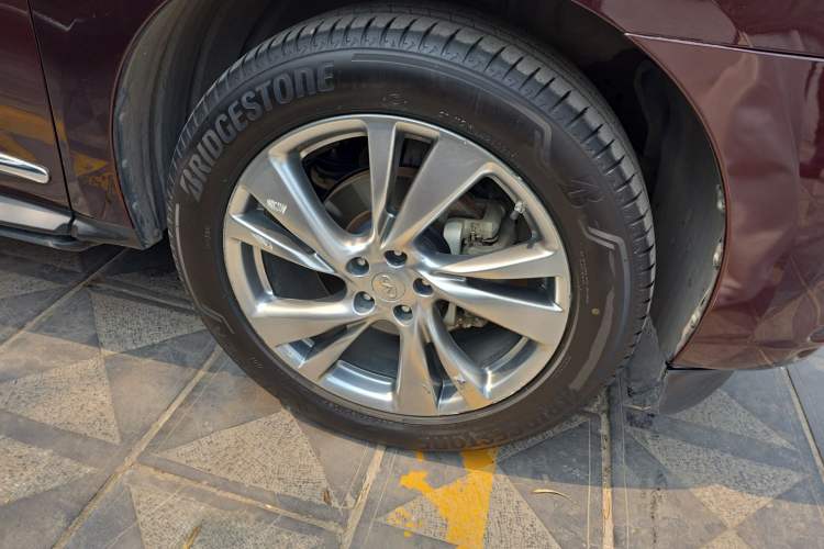 Used Infiniti QX60 2014 2.5 S/C Hybrid Two-Wheel Drive Excellence Edition
