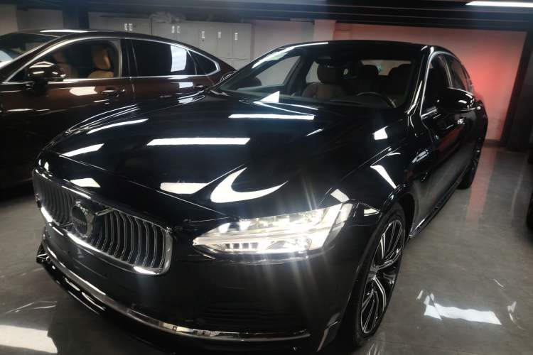 Used Volvo S90 New Energy 2022 T8 eDrive Hybrid Luxury Edition
