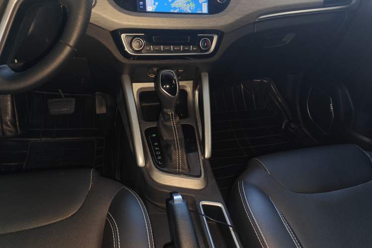 Used Geely Auto Vision X3 2017 1.5L Automatic Elite Model Gear Lever