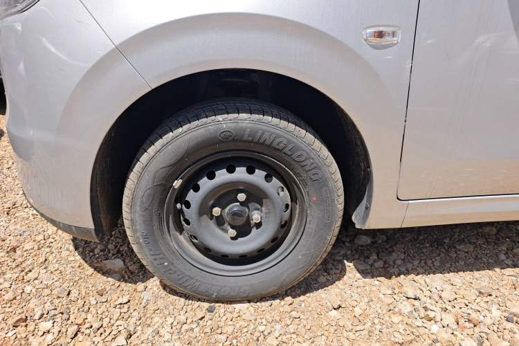 Used Wuling Hongguang New Energy 2025 Extended-Range Hybrid 50 km Utility Version
