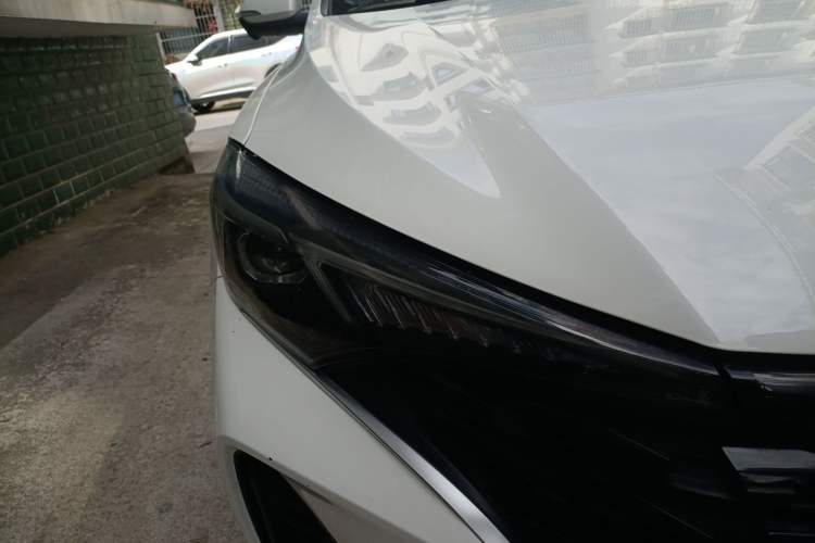 Used CHANGAN Eado 2022 PLUS Blue Whale NE 1.4T GDI DCT Prestige Edition Right Front Headlight