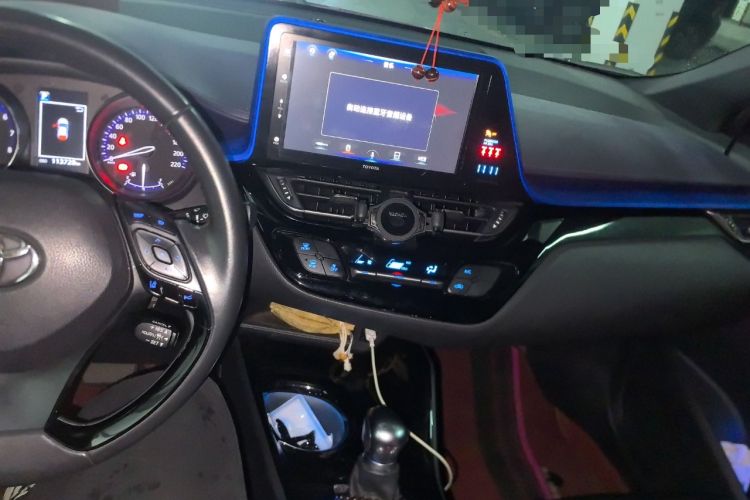 Used Toyota IZOA 2018 2.0L Yichi Edition China V Standard