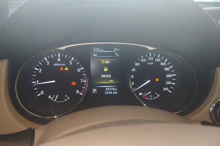 Used Nissan X-Trail 2014 2.5L CVT Luxury Edition 4WD Instrument Cluster