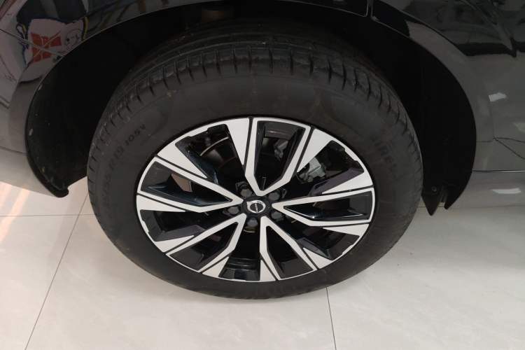 Used Volvo XC60 2025 B5 Four-Wheel Drive Smart & Advanced Luxury Edition