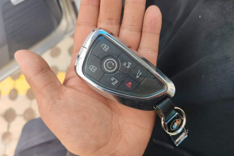 Used Buick GL8 New Energy 2024 Lu Zun Deluxe Edition 7-Seater
