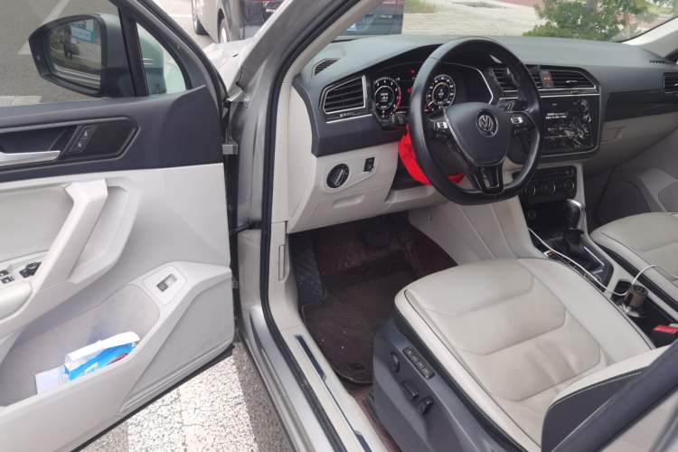 Used Volkswagen Tiguan 2018 330TSI All-Wheel-Drive Innovation Model