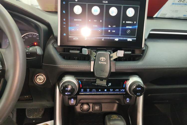 Used Toyota Wildlander 2021 2.0L CVT Two-Wheel Drive Luxury Edition Audio And AC Panel