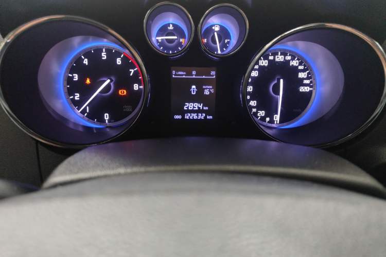 Used Changan CS35 2016 1.6L Manual Luxury Model China V Standard
