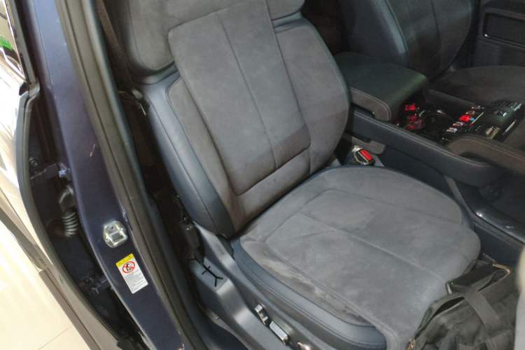 Used Formula Leopard 5 2023 Cloud Ride Flagship Edition
