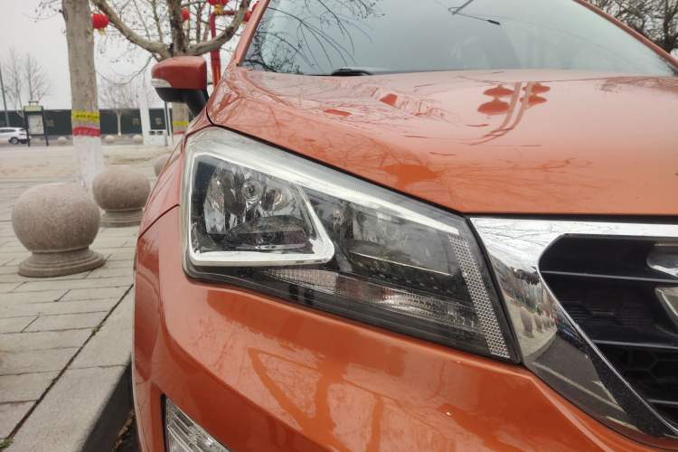 Used CHANGAN CS15 2016 1.5L Manual Fashion Edition
