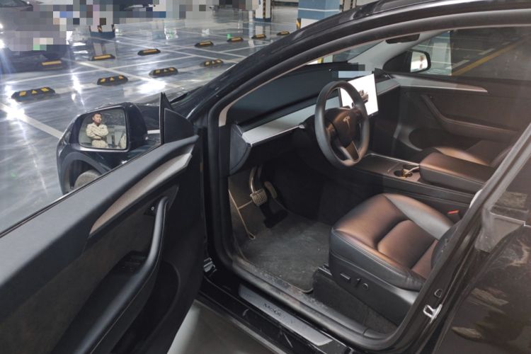 Used Tesla Model Y 2023 Rear-Wheel-Drive Version Driver Seat